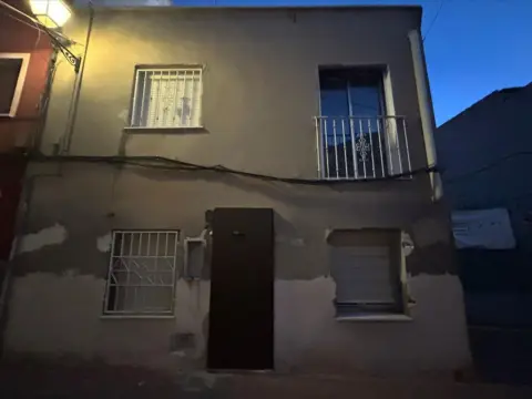 Casa adosada en calle del Molino
