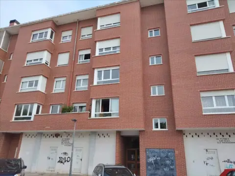 Local comercial en calle Atxurizubi Kalea