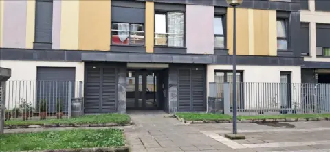 Piso en calle Carmen Bravo Villasante