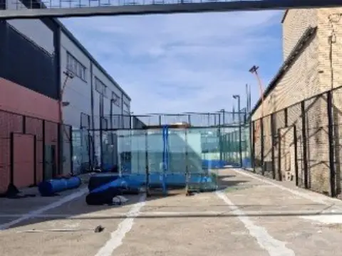 Nave industrial en Camino de Valdecabañas