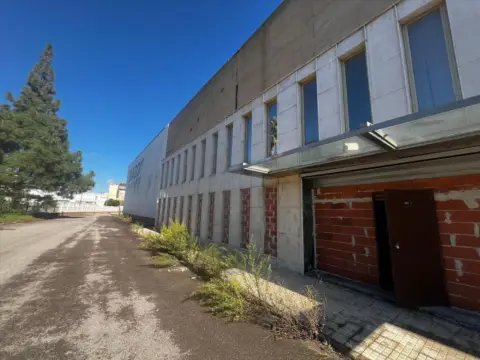 Nave industrial en Camí Cuadra la Torta