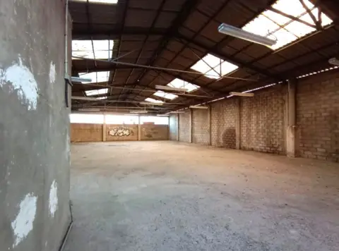 Nave industrial en calle de Industria
