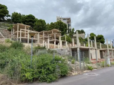 Casa en calle Alborcer