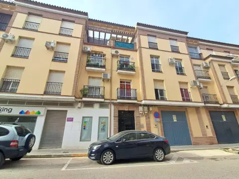 Piso en calle Baldomero Jiménez