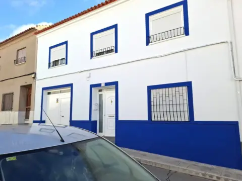 Casa en calle de Santa Ana
