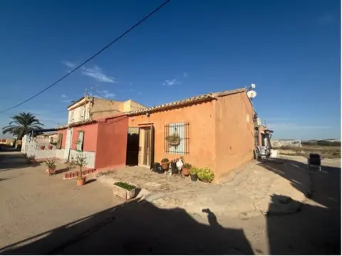 Casa en calle Diseminado Mercaderes