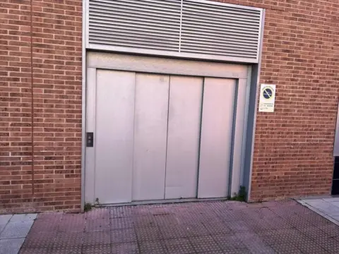 Garaje en Travesía de Quer