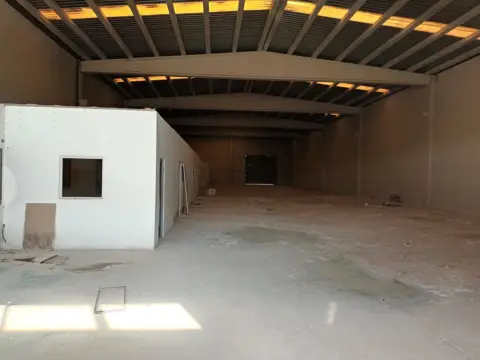 Nave industrial en calle de Buenos Aires
