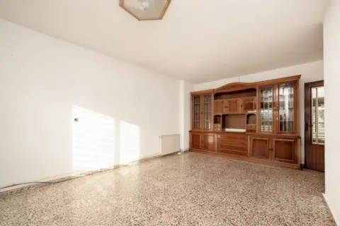 Piso en Carrer del Compositor Paco Esteve
