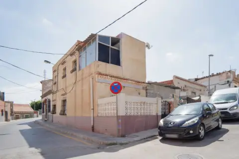 Casa en calle Santa Cecilia