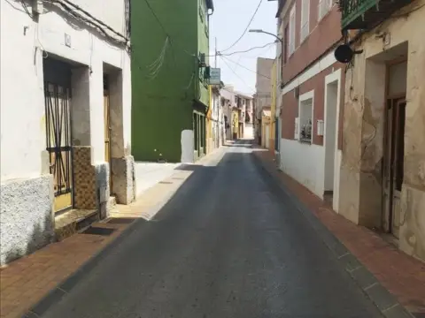 Casa adosada en calle de la Magdalena