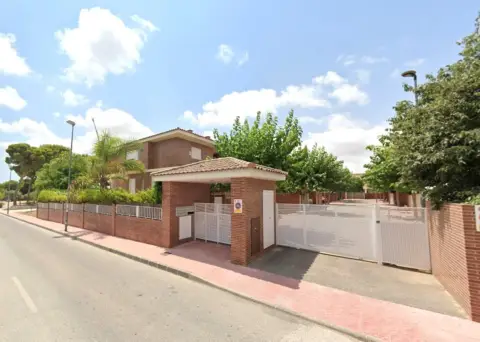 Garaje en Avinguda del Pintor Marià Fortuny