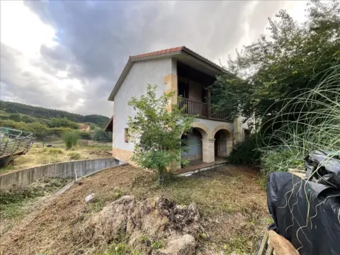 Casa en calle La Torre