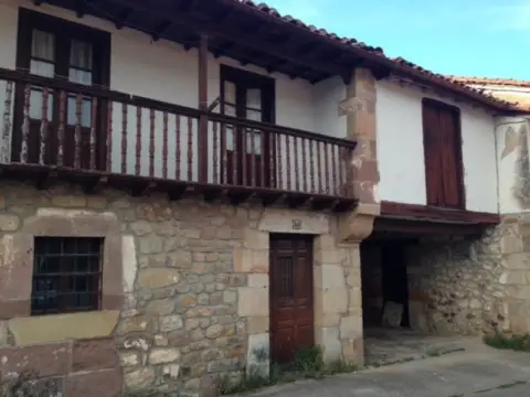 Piso en calle de Luzmela Real