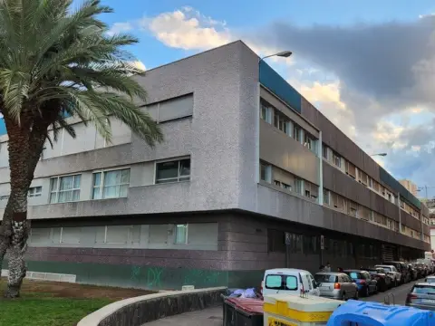 Garaje en calle de Federico de León
