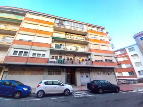 Local comercial en calle del Pino