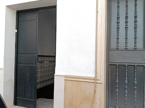 Casa en calle de Lucas Jurado