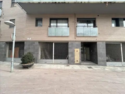 Local comercial en calle Creu de La