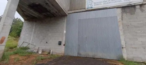 Nave industrial en calle Bendaña