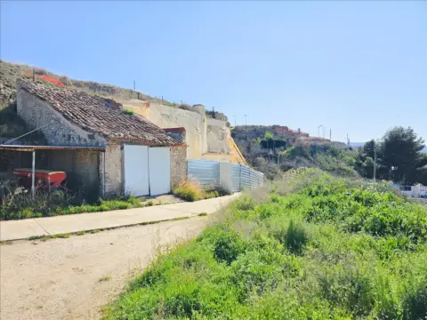Casa en calle Cuevas Santo