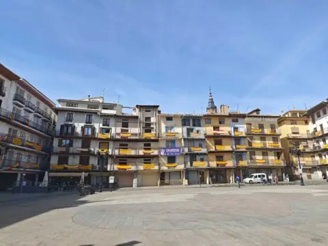Casa adosada en Plaza de España