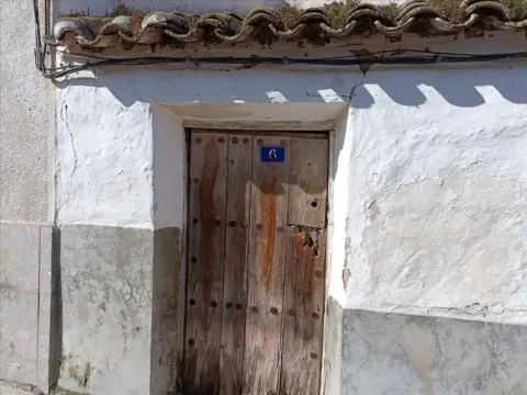 Casa en calle de Rua