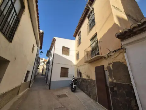 Casa en calle de Mensafies