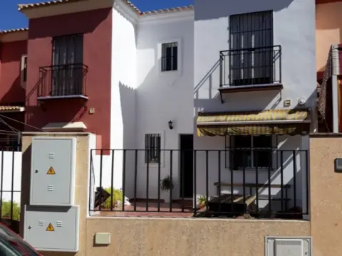 Casa en calle Gloria Fuertes