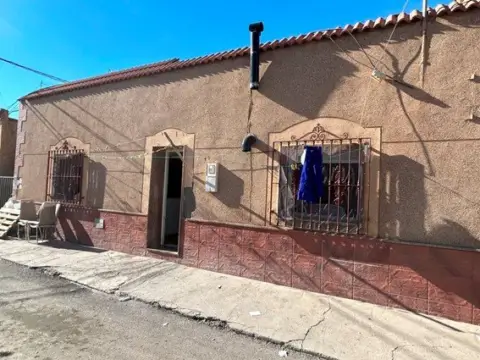 Casa adosada en calle de la Cañada Cortés
