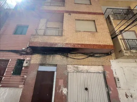 Casa adosada en Plaza de la Iglesia