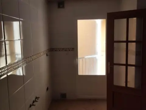 Piso en calle Caños