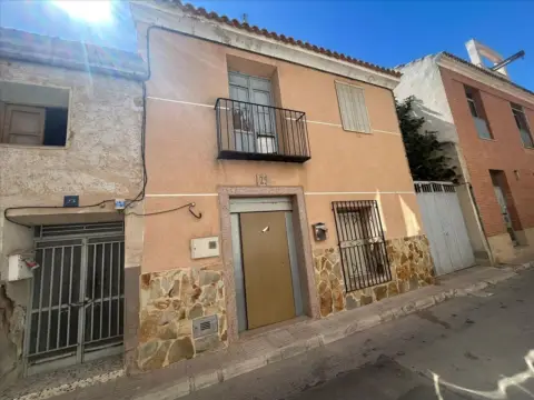 Casa adosada en calle de la Olmeda