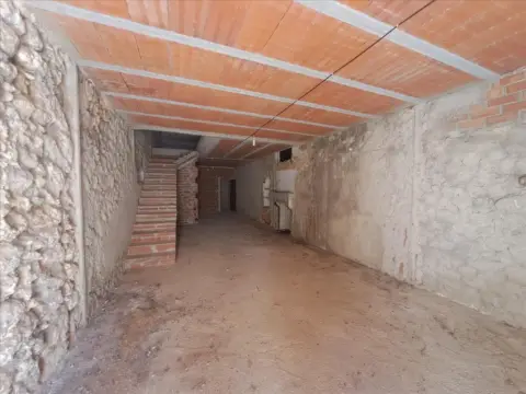 Casa adosada en calle CL Calvari