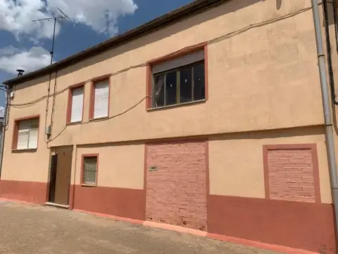 Casa en calle de Donante
