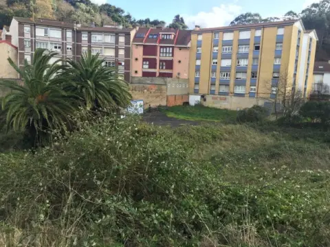 Terreno en calle Carlos Albo Kay