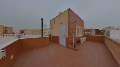 Casa en calle de la Curva