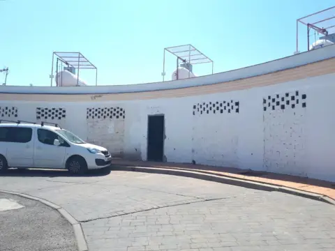 Local comercial en calle de Rafael Molero Cabrilla