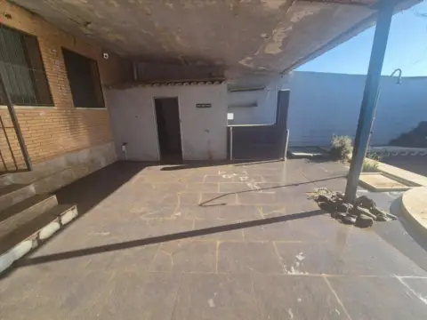 Casa adosada en Alcolea de Calatrava