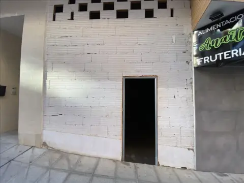 Local comercial en calle Magisterio