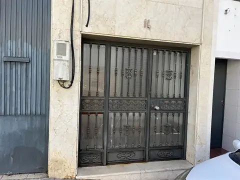 Piso en calle Tharsis