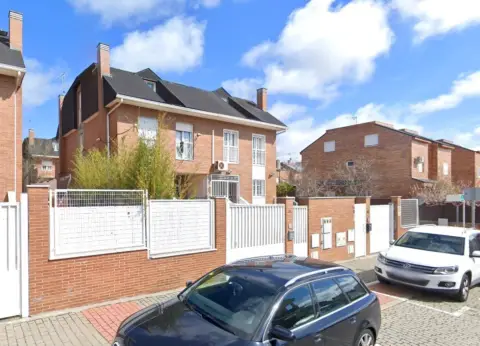 Piso en calle de Géminis