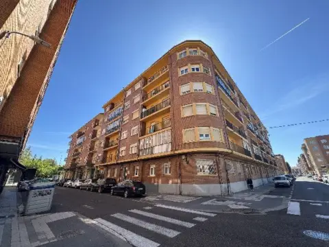 Piso en calle de Bailén