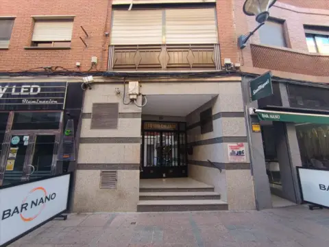 Piso en calle de la Calzada