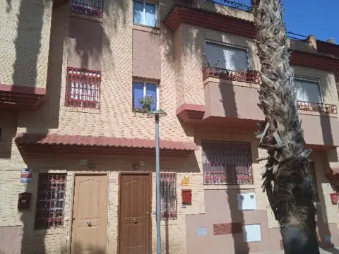 Piso en Avenida del Pintor Pedro Cano