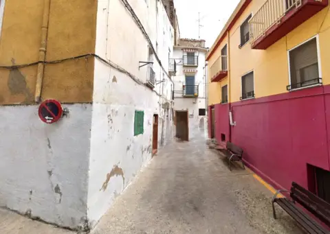 Casa adosada en calle de las Horcerías