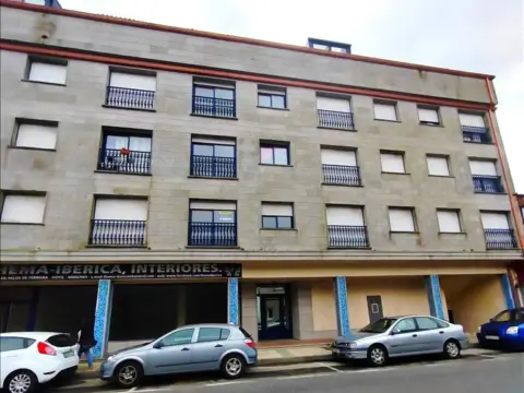Piso en calle O Pontellon