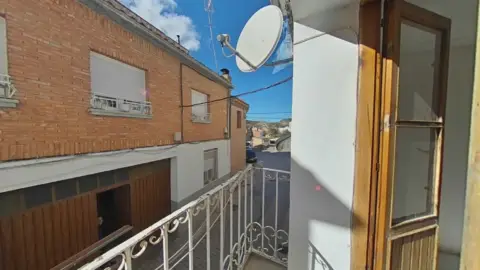 Casa adosada en calle del Puente y Cueva