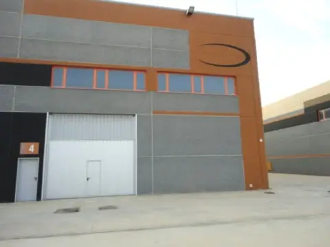 Nave industrial en calle de Borderea