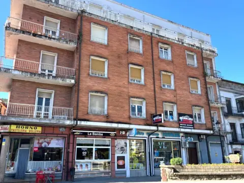 Piso en Plaza del Condestable Davalos