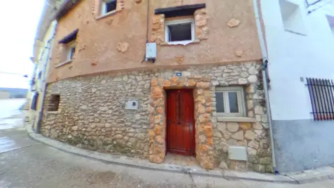 Casa adosada en calle Argelejo
